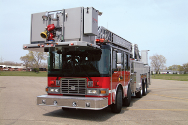 HME's 104-foot tandem front steer platform