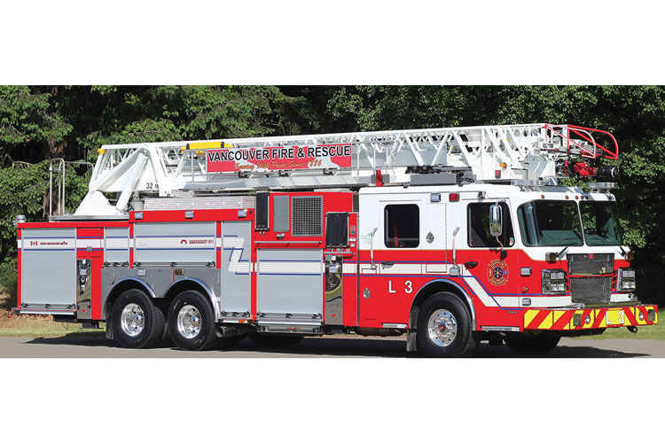 7 Vancouver Fire & Rescue Services Ladder 3 is one of an order of 10 Smeal 105-foot rear-mount aerial quints on the Smeal Sirius chassis. It features a Waterous CMUC20 2,250-gpm pump, 400-gallon tank, compressed-air foam system, diagrammatic overlay pump panels, and the Smeal SG09 system. 