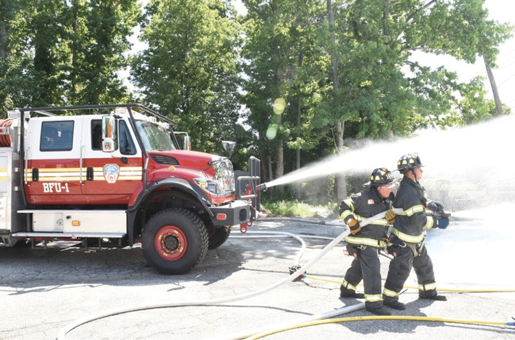 The Fire Department of New York uses the Waterous 500-150-P CAFS units on its brush trucks, PTO-driven units that deliver 500 gpm and 150 cfm to two 1¾-inch hoselines, a booster reel, and a bumper turret. 