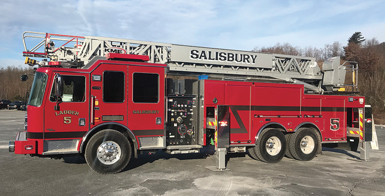 KME—Salisbury (MA) Fire Department 103-foot AerialCat™ quint. Severe Service cab and chassis; Cummins ISX12 500-hp engine; Hendrickson Ultimaxx suspension; four-section AerialCat ladder with 94-foot horizontal reach; FRC 360-degree camera system; UPF Poly 650-gallon tank; Hale Qmax XS 1,500-gpm pump; Dealer: Jeff Mazza, Bulldog Fire Apparatus, Woodville, MA.