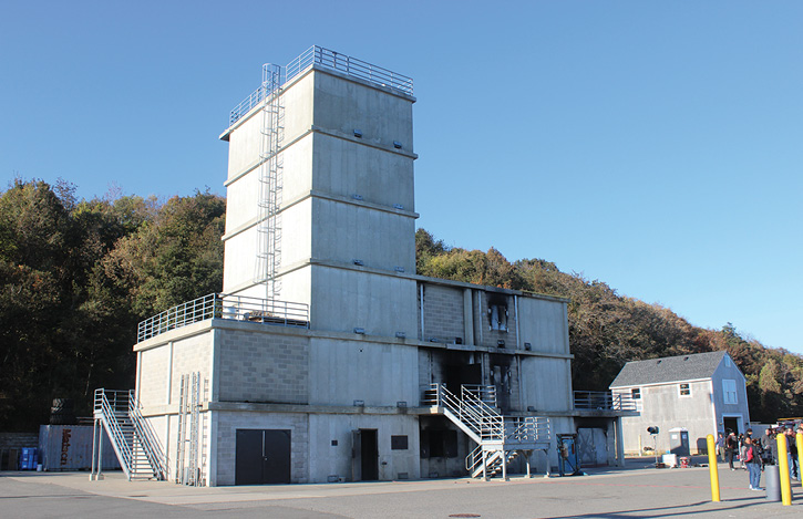 The BFD facility provided a good test for the LUNAR’s range with the building’s concrete block construction. “Down” firefighters did not stage out in the open, and the companies had to work together, using both skills and technology.