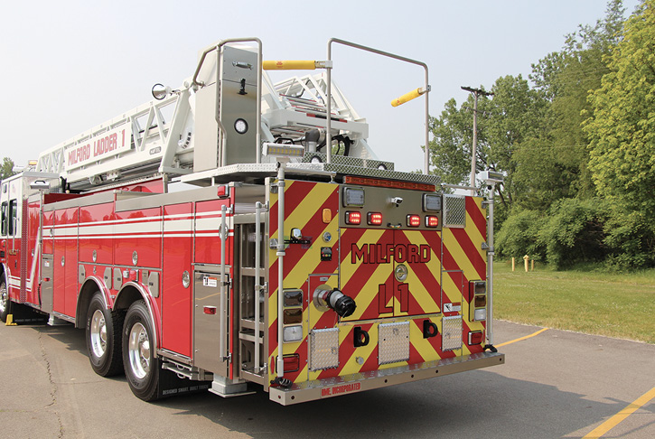 This 111-foot HAF111L aerial ladder that HME Ahrens-Fox built for the Milford (NH) Fire Department has four H-style jacks with a spread of 14 feet.